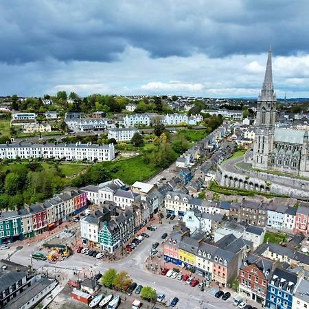 Modern Penthouse Apartment In Cobh Town ภายนอก รูปภาพ