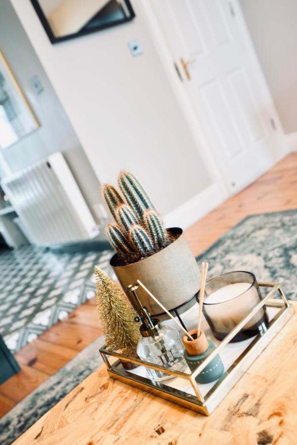 Modern Penthouse Apartment In Cobh Town ภายนอก รูปภาพ