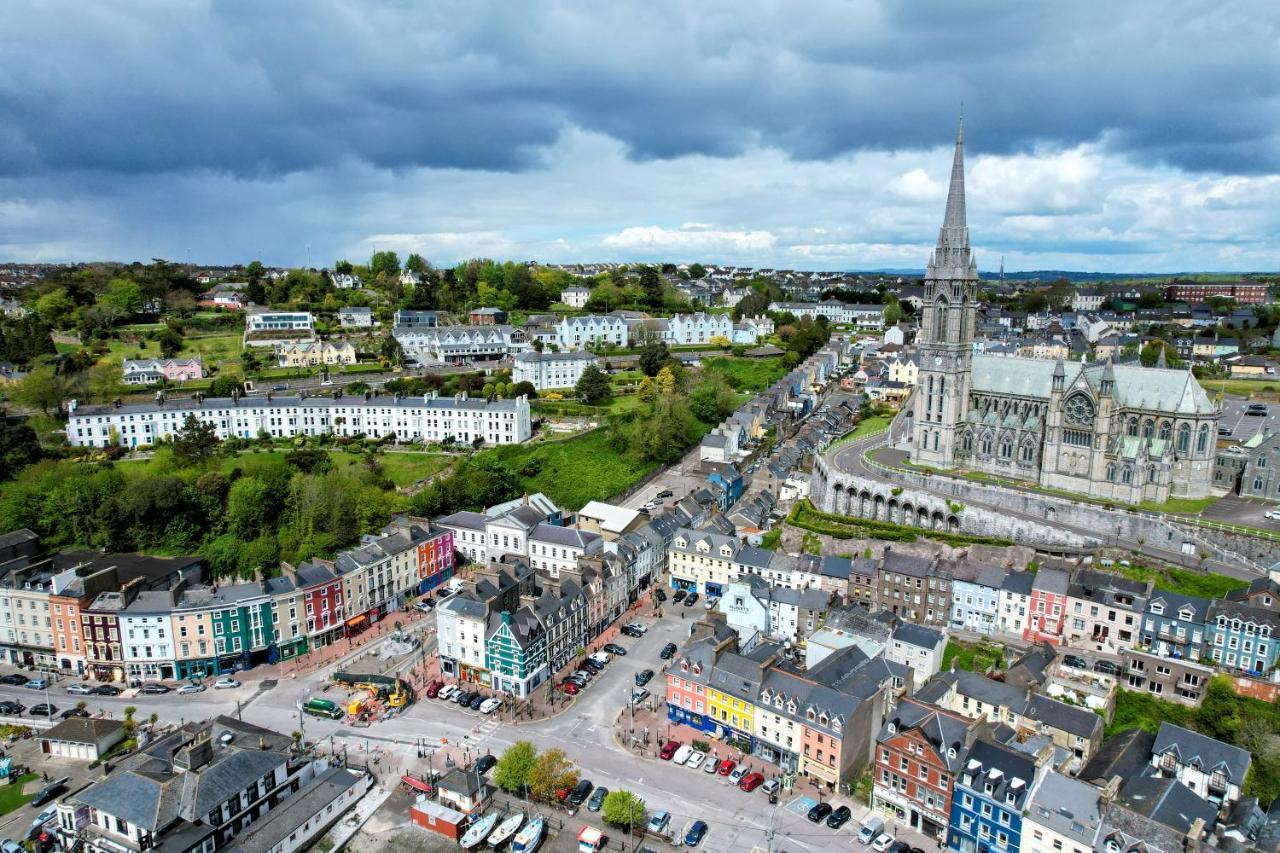 Modern Penthouse Apartment In Cobh Town ภายนอก รูปภาพ